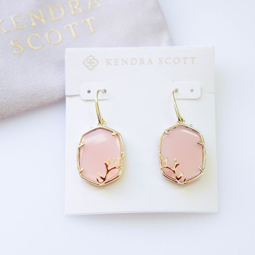 Kendra Scott Daphne Gold Coral Frame Drop Earrings in Rose Quartz